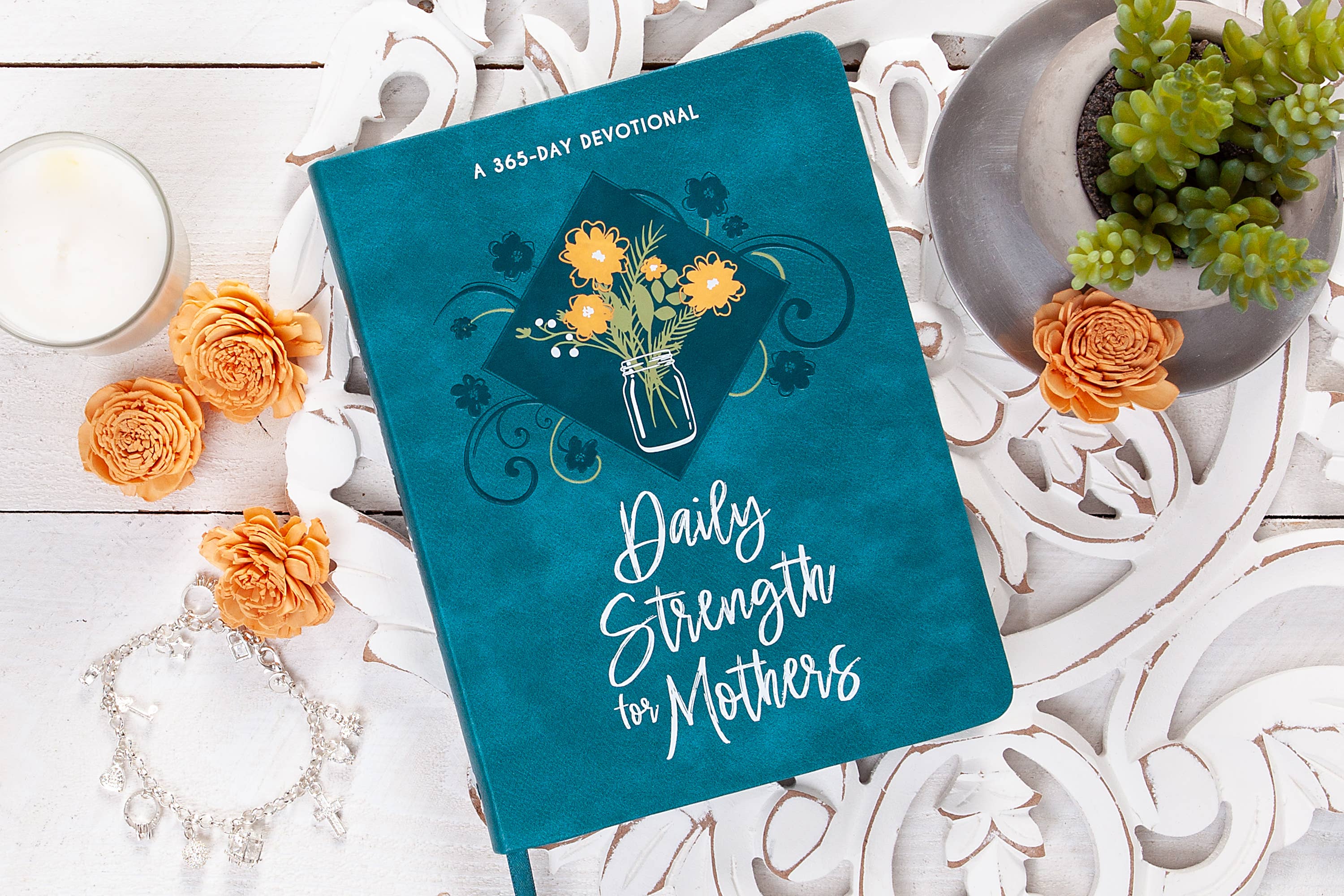 Daily Strength for Mothers (Devotional, Mother's Day Gifts)