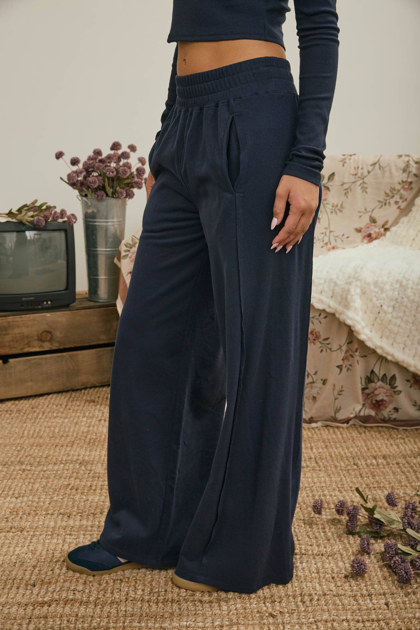 J.O.A - ELASTIC WAIST SIDE PANEL KNIT LOUNGE PANTS