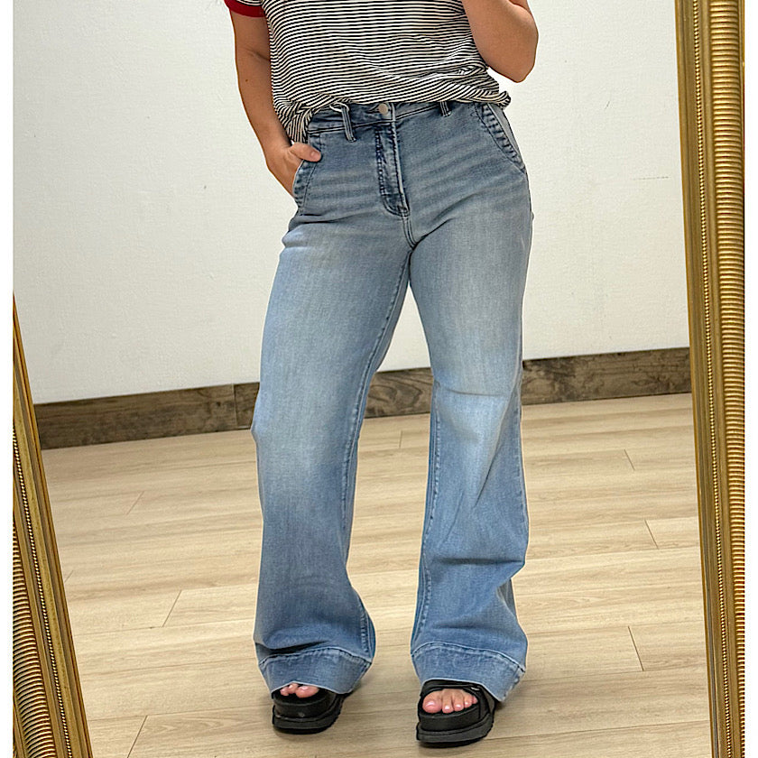 Risen Wide Hem Flare Jeans 32"
