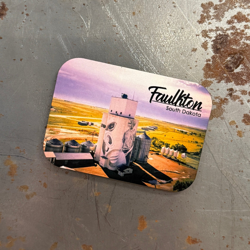 Faulkton Magnets | Hardboard