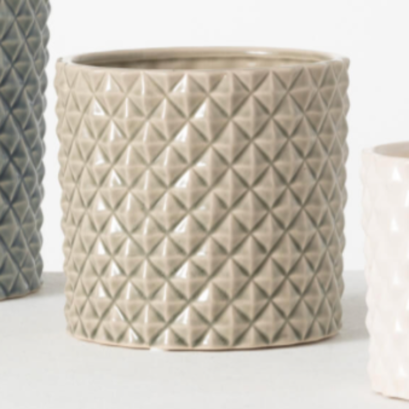 DIAMOND EMBOSSED PLANTER