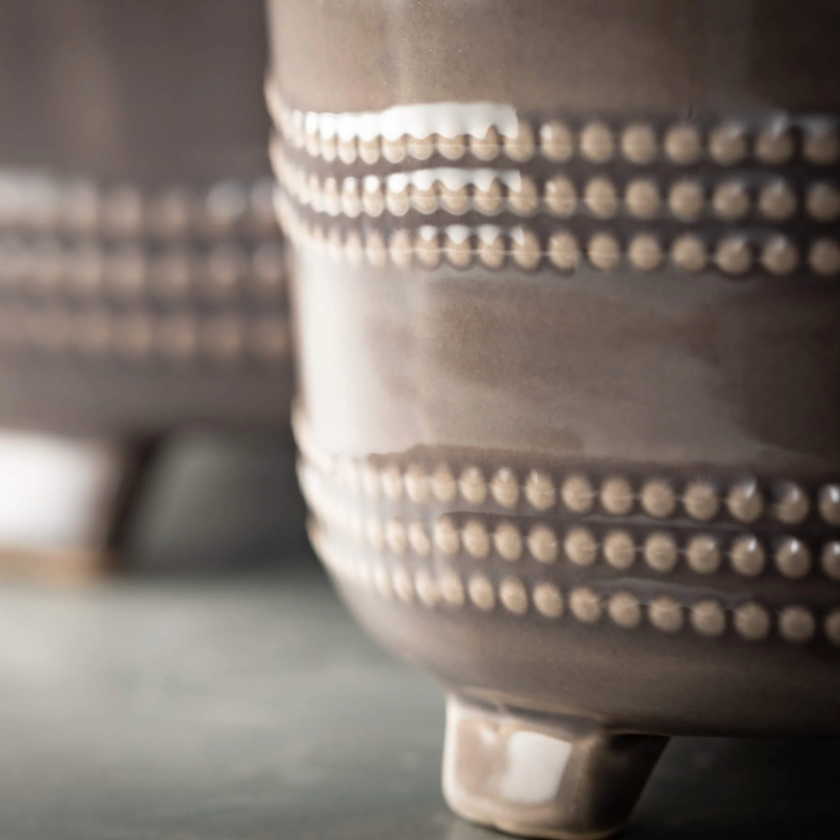 BEADED TEXTURED FOOTED POTS