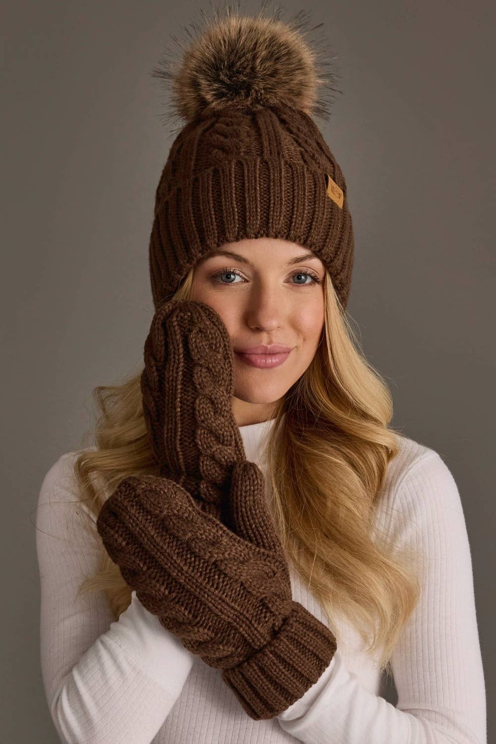 Brown Cable Knit Design Mittens