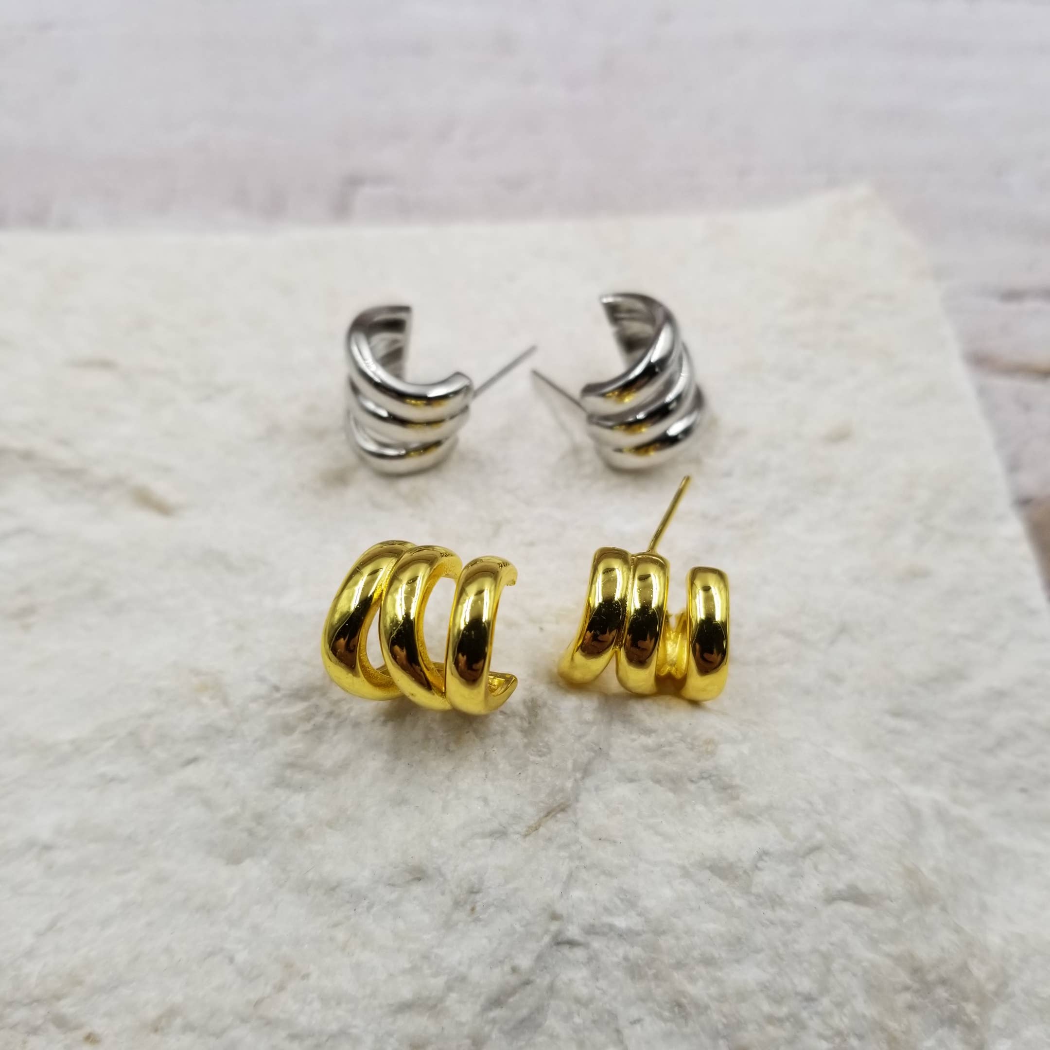 Rock Curve Heavy Metal Studs