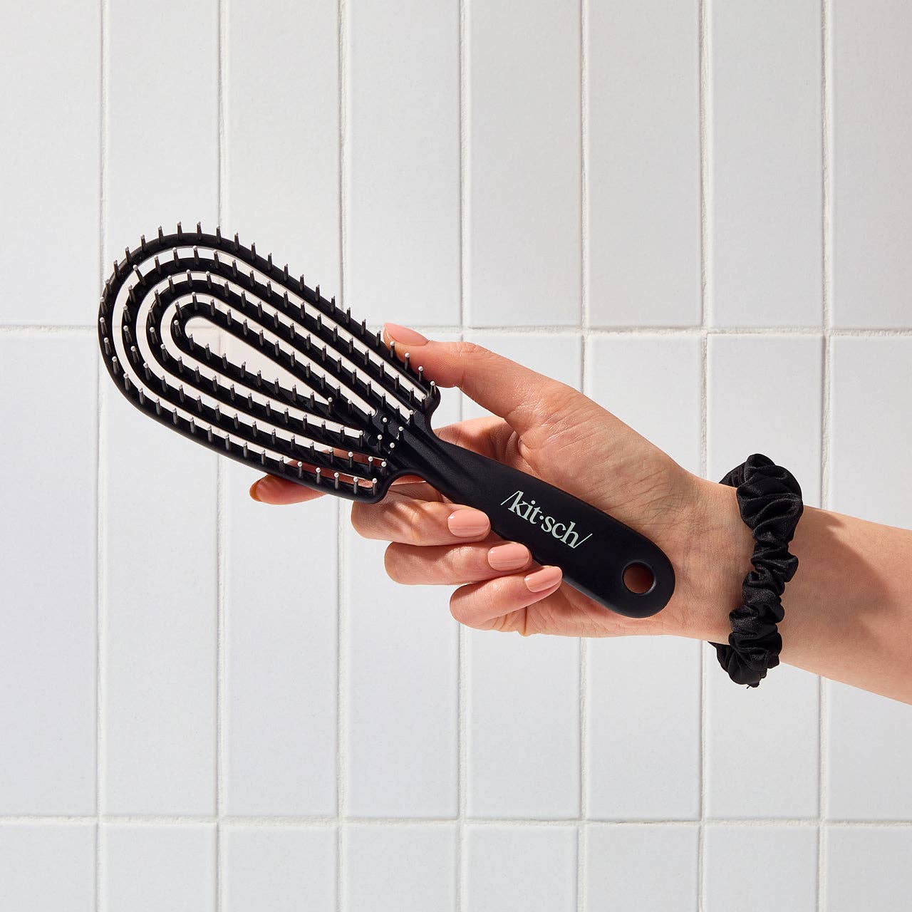 KITSCH - Detangling Flexi Brush - Black