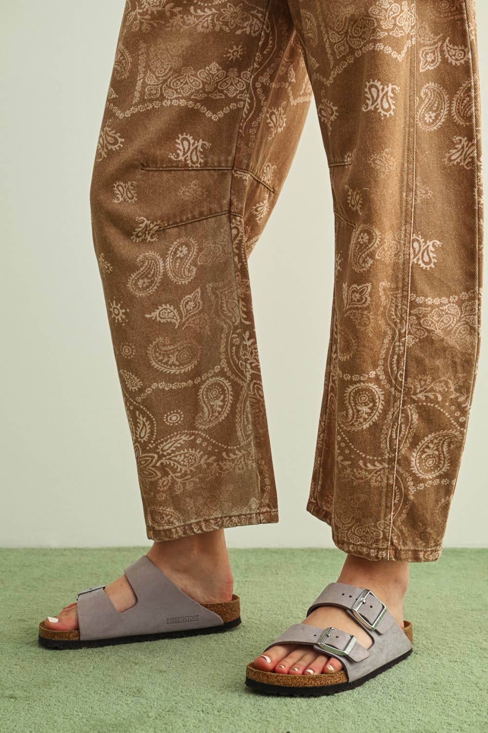 MIOU MUSE - P6317   PAISLEY PRINT WASHED PANTS